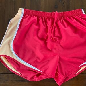 NWOT Nike Tempo Women's Dri-FIT Mid-Rise Brief-Lined Running Shorts